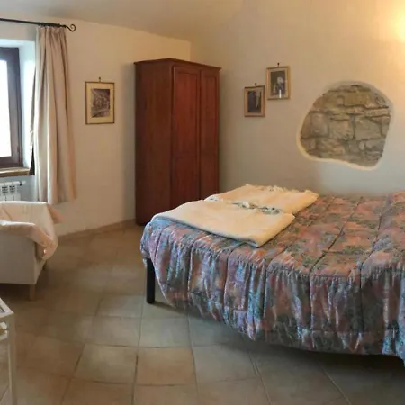 San Martino In Colle Aparthotel *